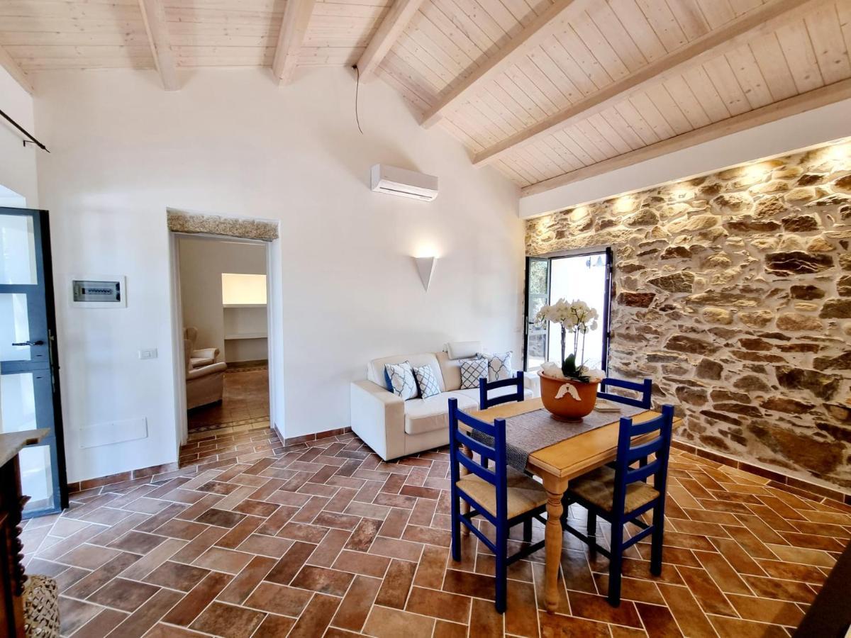 Stazzo San Teodoro La Quercia Piscina Condivisa Apartment Ngoại thất bức ảnh
