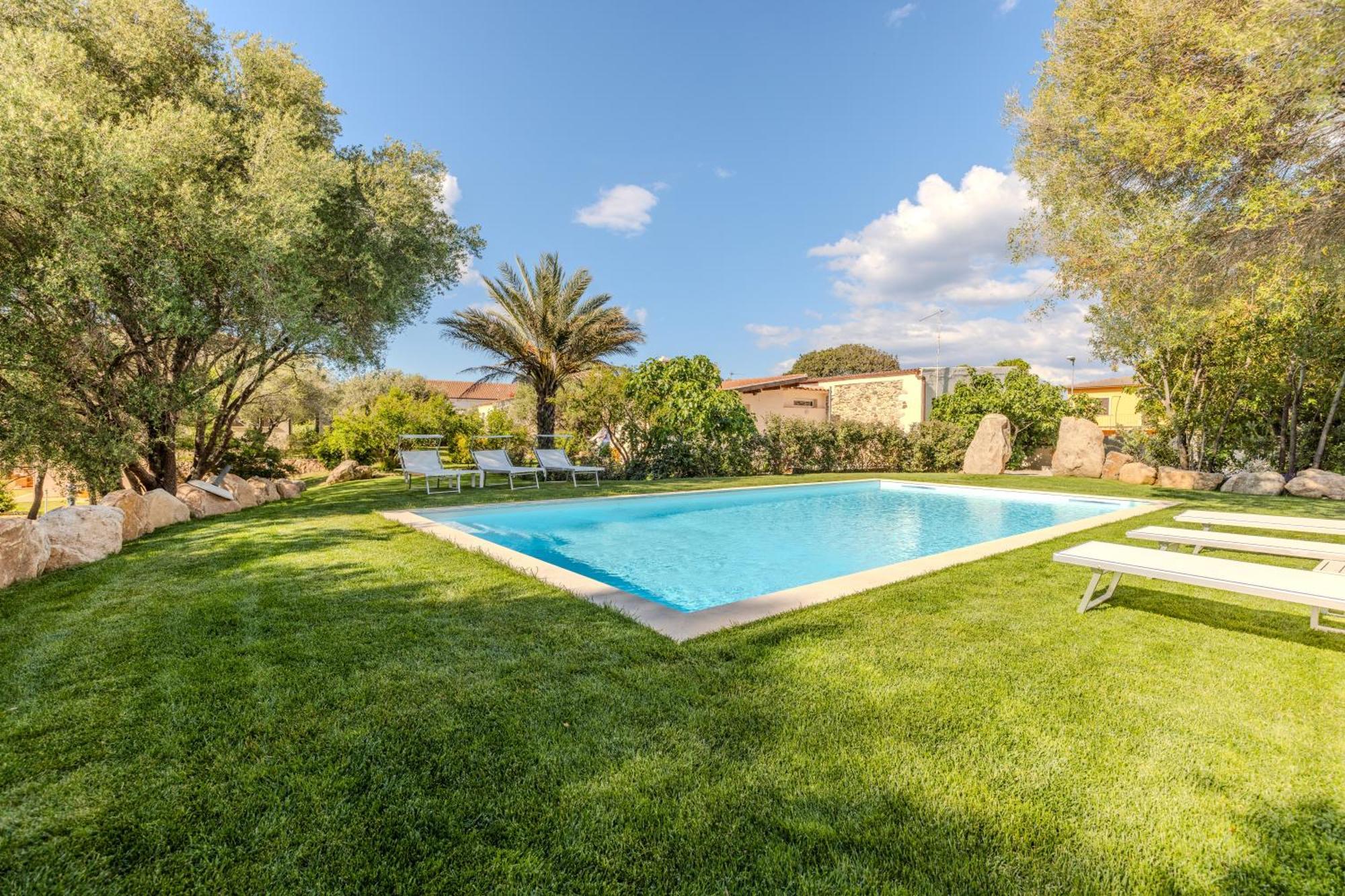 Stazzo San Teodoro La Quercia Piscina Condivisa Apartment Ngoại thất bức ảnh